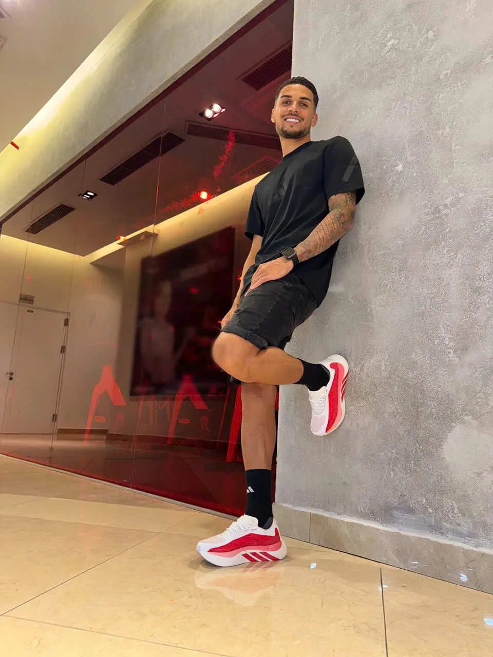 Cầu thủ Đỗ Hoàng Hên - một trong những người đầu tiên trải nghiệm adidas Hyperboost Edge